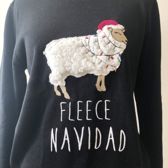 COPY - NWT Verve Ami Fleece Navidad Size Medium - Picture 3 of 6